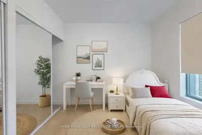 Condo Apartment in Vaughan