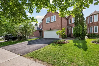 58 Roseborough Crescent, Vaughan, On L4j 4v1