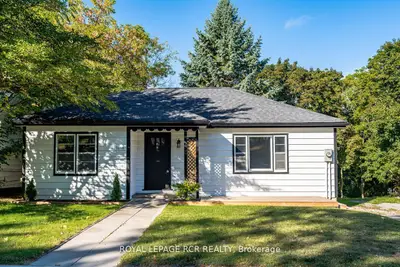 Detached in Newmarket