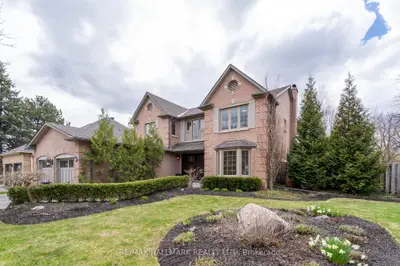 Detached in Aurora