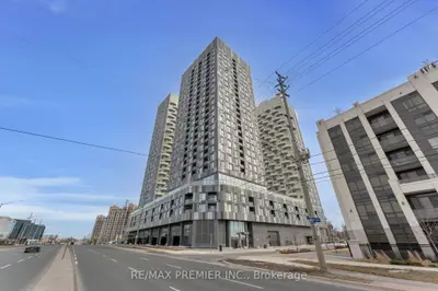 Condo Apartment in Vaughan