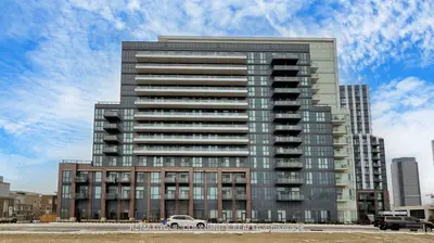 Condo Apartment in Vaughan