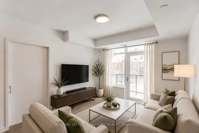 Condo Apartment in Vaughan