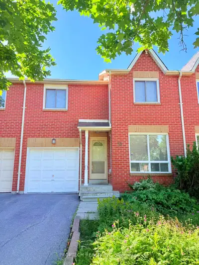 Att/Row/Townhouse in Markham
