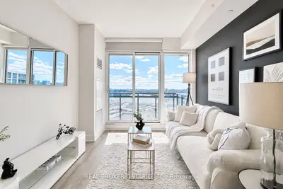 Condo Apartment in Markham