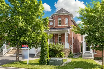 Semi-Detached in Richmond Hill