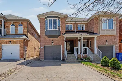 Semi-Detached in Newmarket