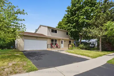 115 William Roe Boulevard, Newmarket, On L3y 1b1