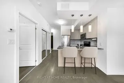 86 Woodbridge Avenue 316, Vaughan, On L4l 0e4
