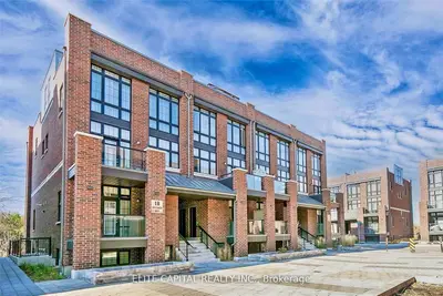 Condo Townhouse in Whitchurch-Stouffville