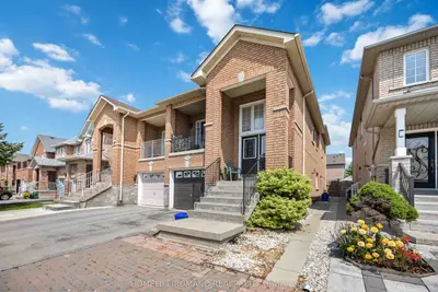Semi-Detached in Vaughan