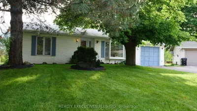 14 Butternut Court, New Tecumseth, On L0g 1w0