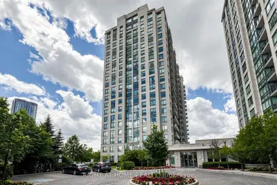 Condo Apartment in Vaughan