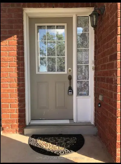 Att/Row/Townhouse in Markham