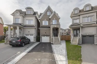 Detached in Vaughan