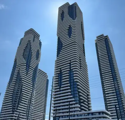 Condo Apartment in Vaughan