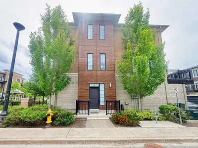 Condo Townhouse in Markham