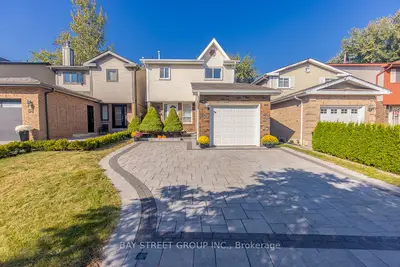 Detached in Markham