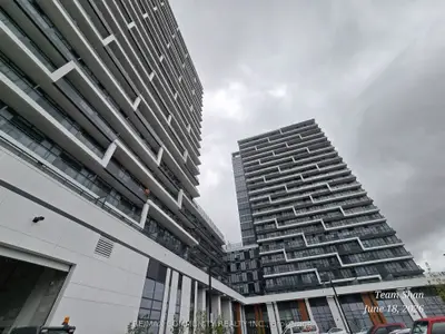 Common Element Condo in Markham