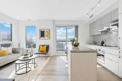 Common Element Condo in Markham