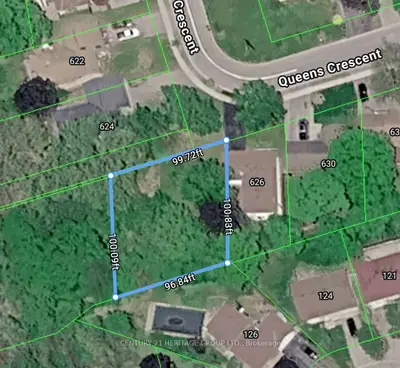 Queens Crescent, Newmarket, On, L3y 2c4