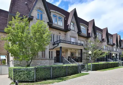 Condo Townhouse in Markham