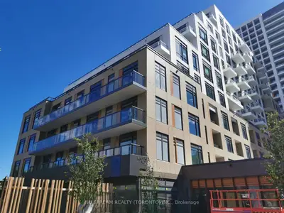 Condo Apartment in Vaughan