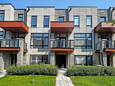 Att/Row/Townhouse in Vaughan