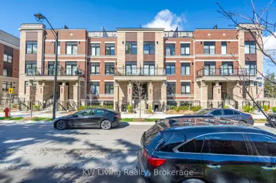 Condo Townhouse in Richmond Hill