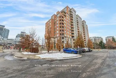 29 Northern Heights 606, Richmond Hill, On L4b 4l8