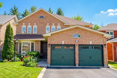 Detached in Richmond Hill
