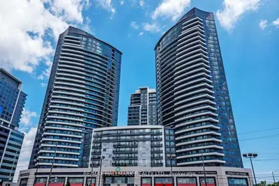 Condo Apartment in Markham