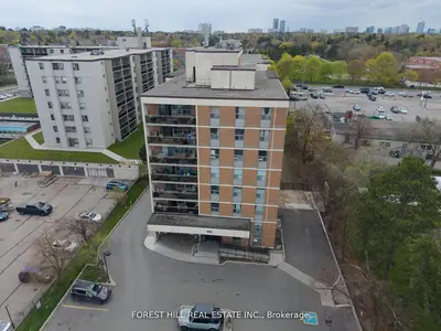 Condo Apartment in Markham