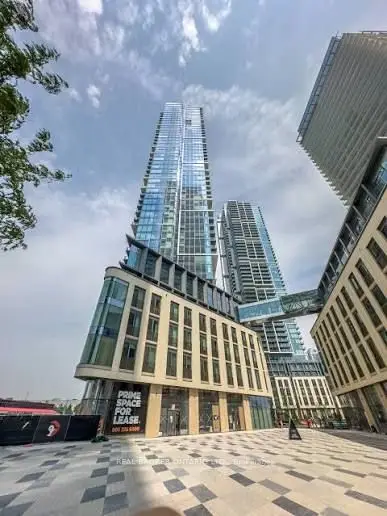 Condo Apartment in Vaughan