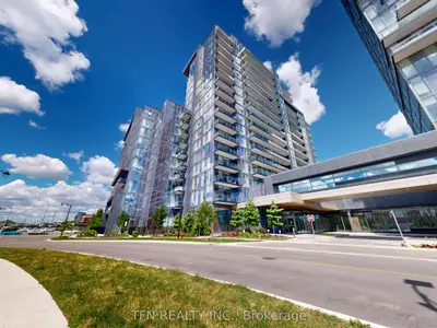 Condo Apartment in Vaughan