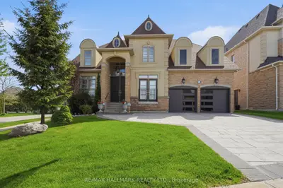 Detached in Richmond Hill