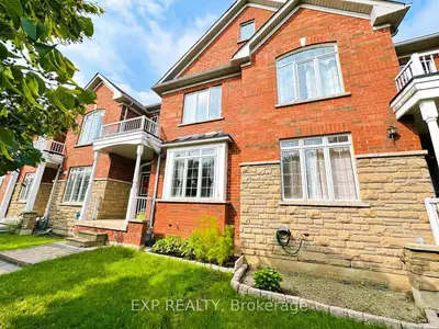 Att/Row/Townhouse in Markham