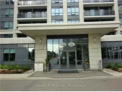 Condo Apartment in Richmond Hill