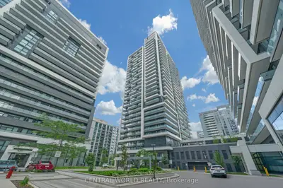 Condo Apartment in Richmond Hill