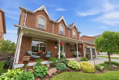 Detached in Uxbridge