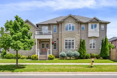 86 Batchford Crescent, Markham, On L6b 0c2