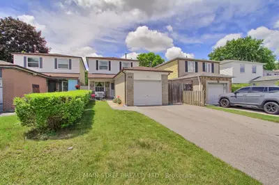 Detached in Newmarket