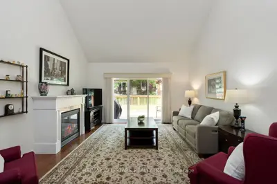 52 Oasis Way, Markham, On L6e 0b6