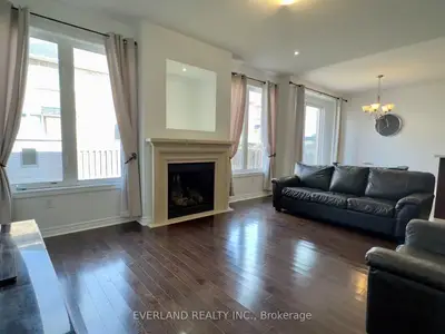 22 Lundy Drive, Markham, On L6b 0g1