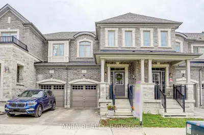 Att/Row/Townhouse in Markham