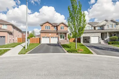 Detached in Bradford West Gwillimbury