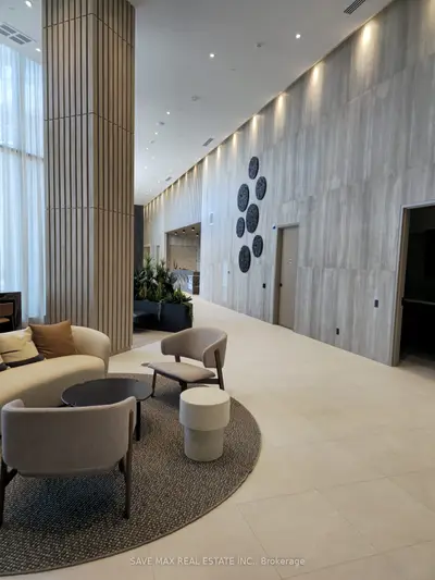 Condo Apartment in Vaughan