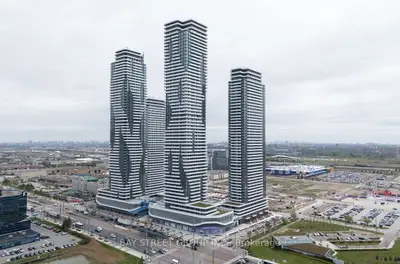 Condo Apartment in Vaughan