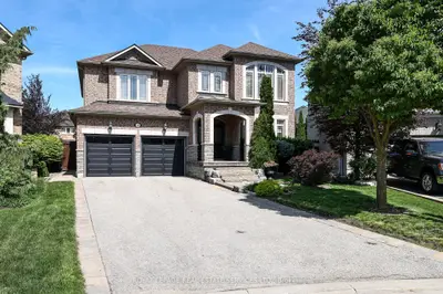 140 Humber Forest Court, Vaughan, On L4h 2v2