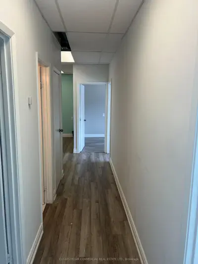 3 Centre Street 203/204, Markham, On L3p 3p9